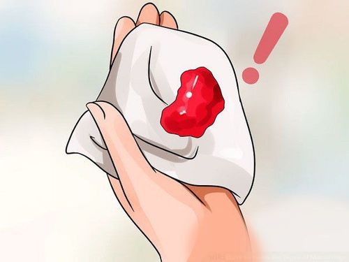 Nôn ra máu là một trong các triệu chứng đau dạ dày