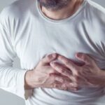 Có nên bấm huyệt chữa tim mạch?