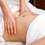 Bấm các huyệt nào để giảm mỡ bụng?