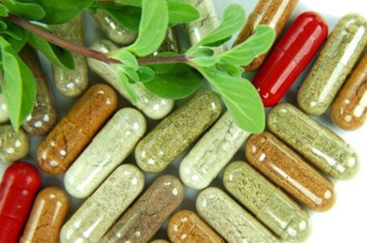 Lưu ý khi uống thuốc Đông và Tây y cùng lúc