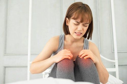 Cây hoàng nàn chữa nhức xương, tê thấp